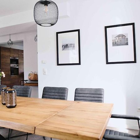 Mein Eifel Ferienhaus Altes Pfarrhaus クローネンブルク エクステリア 写真